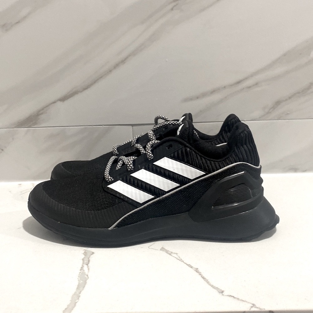 Adidas Rapida Run Knit (size: big boy 3.5) (Reflective stripes)